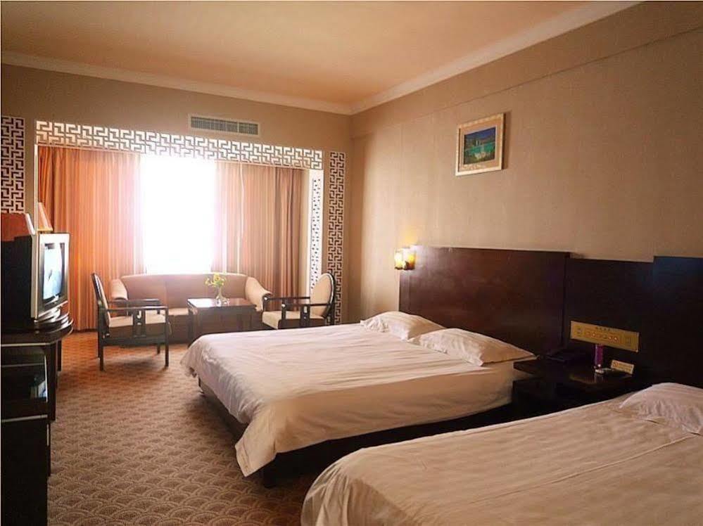 Guilin Lifeng Hotel מראה חיצוני תמונה