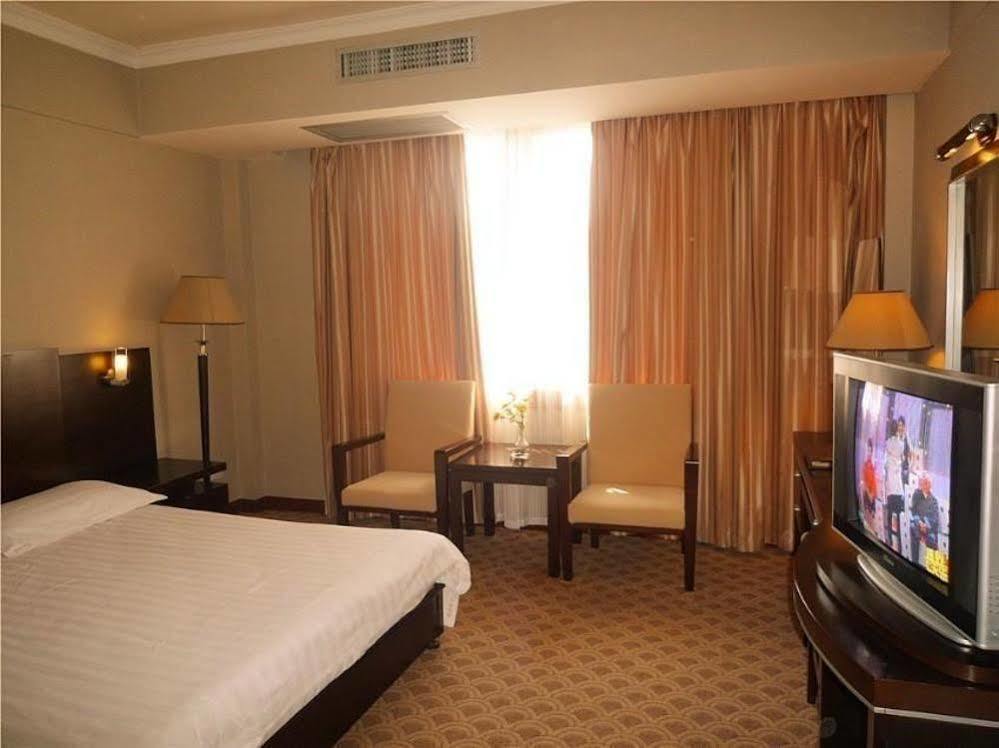 Guilin Lifeng Hotel מראה חיצוני תמונה